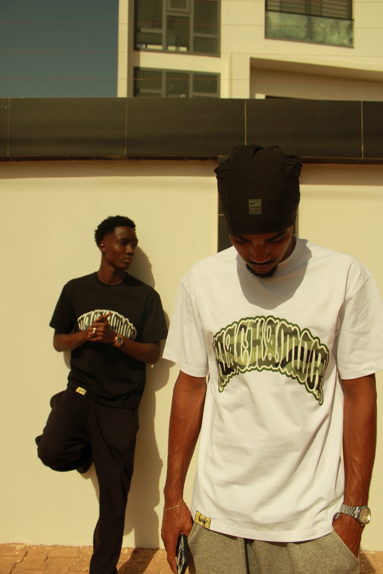 White daily Tee