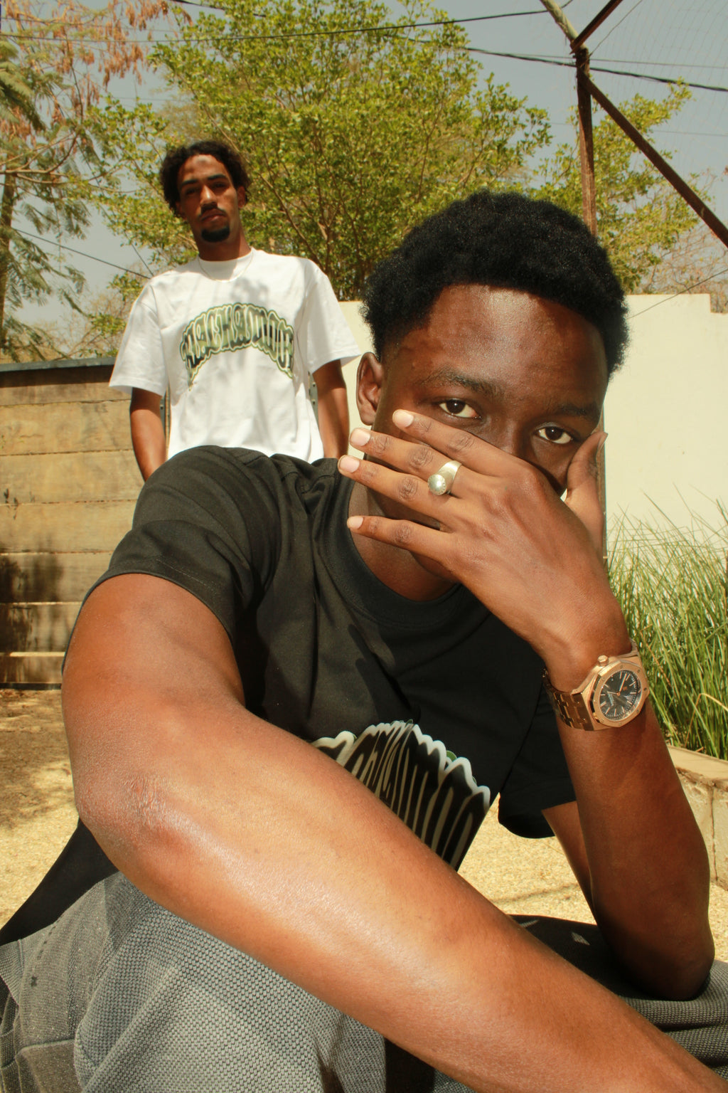 Black daily Tee